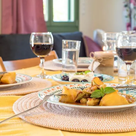 Mandarinies Boutique *